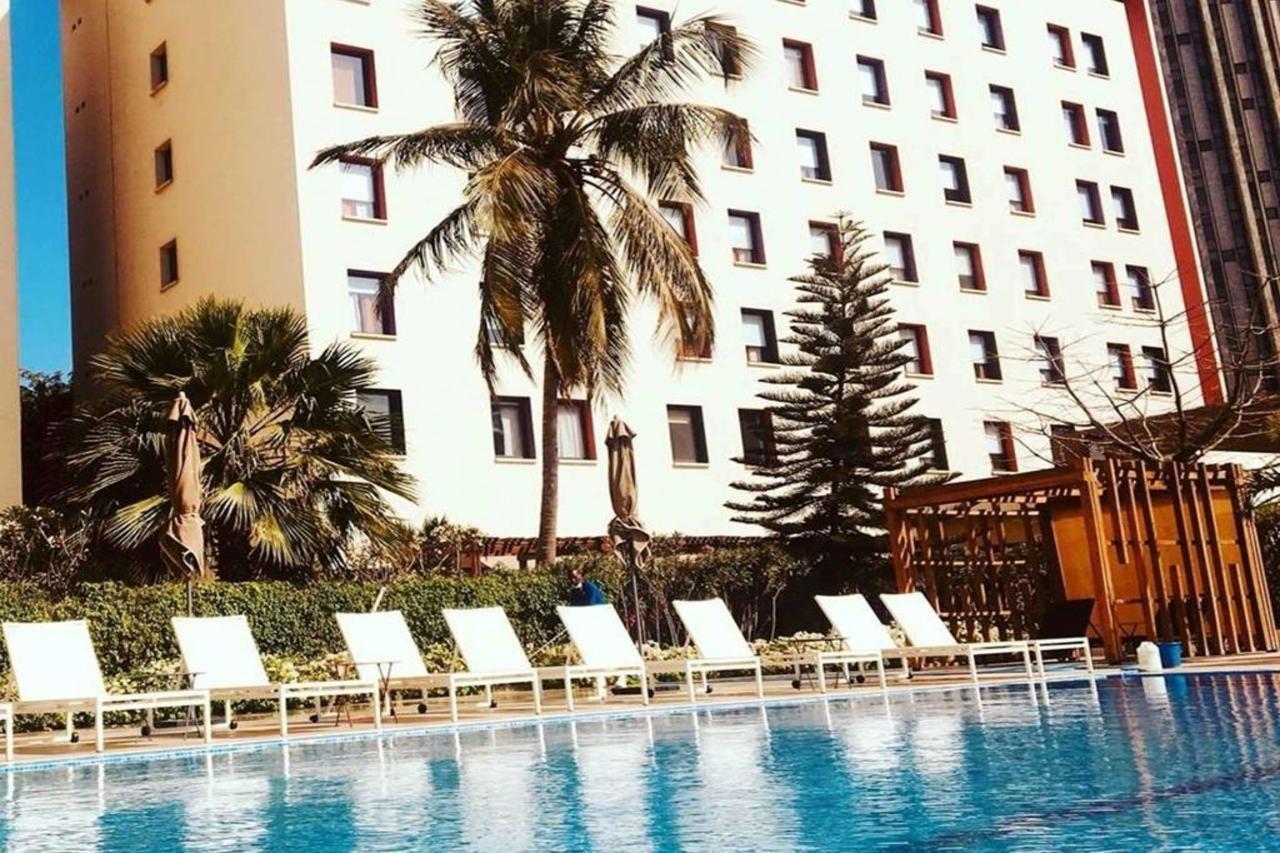 Hotel Ibis Styles Dakar Exterior foto