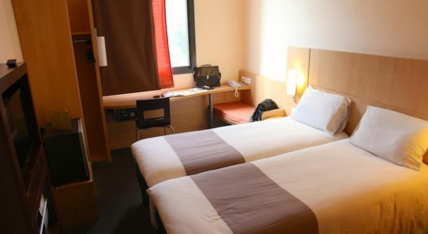 Hotel Ibis Styles Dakar Exterior foto