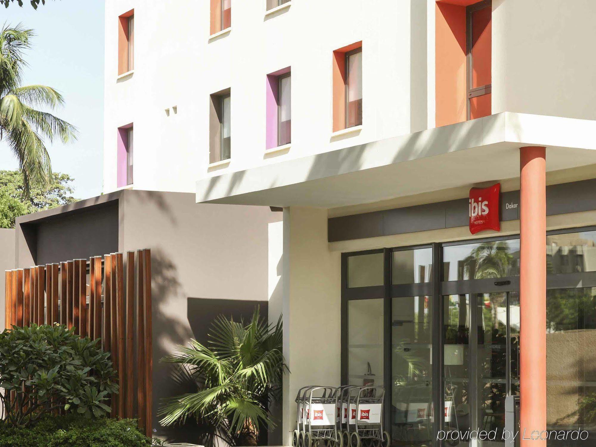 Hotel Ibis Styles Dakar Exterior foto